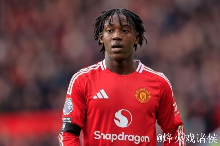 足坛12月转会风云:梅努留守曼联,皇马巴黎竞购受挫 足坛12月转会风云:梅努留守曼联,皇马巴黎竞购受挫